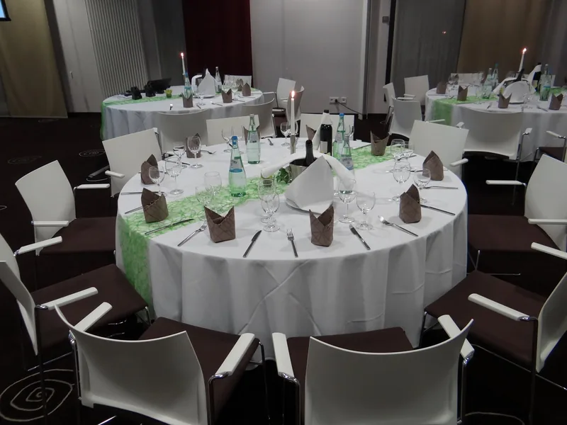 Networking dinner set-up at a previous Zenith Group event